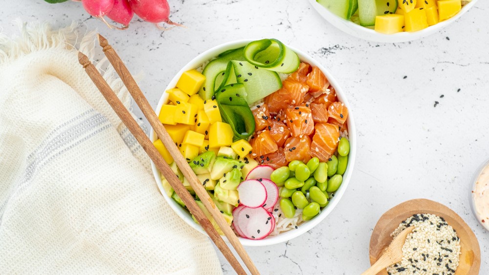 Een gezonde poké bowl