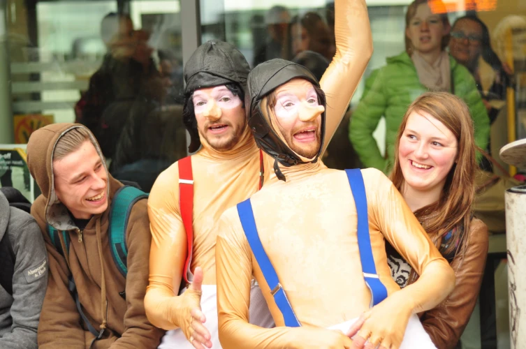 Morgen in Bornem: Kukelekunst tovert Ter Dilft om tot kraaiend kinderparadijs