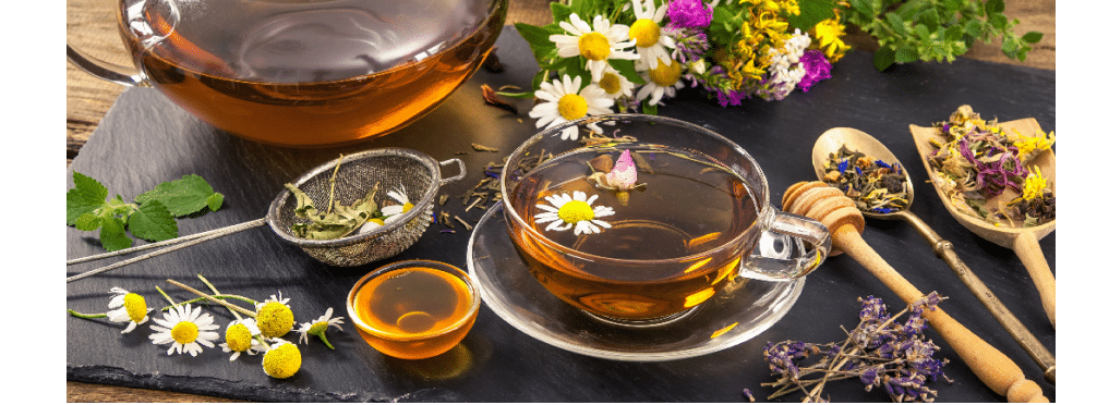 Kruiden tegen eczeem: deze 8 natuurlijke remedies die je huid van binnenuit zuiveren
