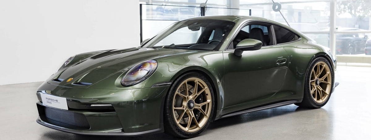 Exclusieve veiling in Bornem: Luxewagens met Porsche met gouden velgen als blikvanger van fraudezaak onder de hamer bij Fin Shop